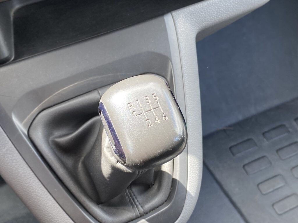 Peugeot Traveller