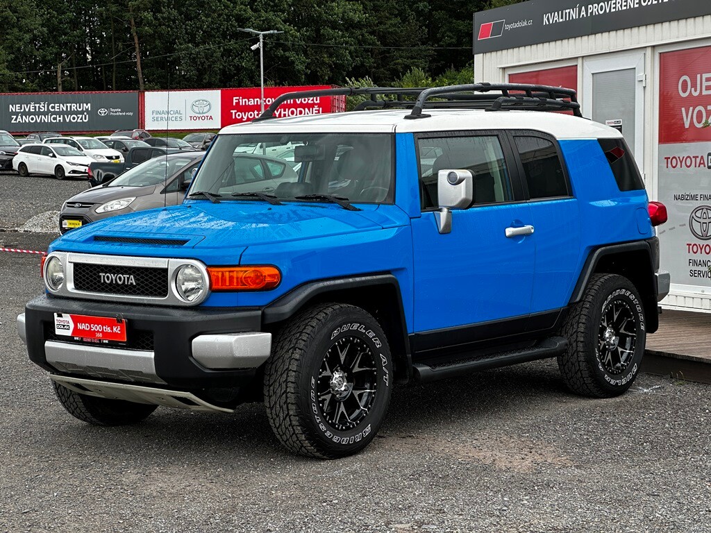 Toyota FJ