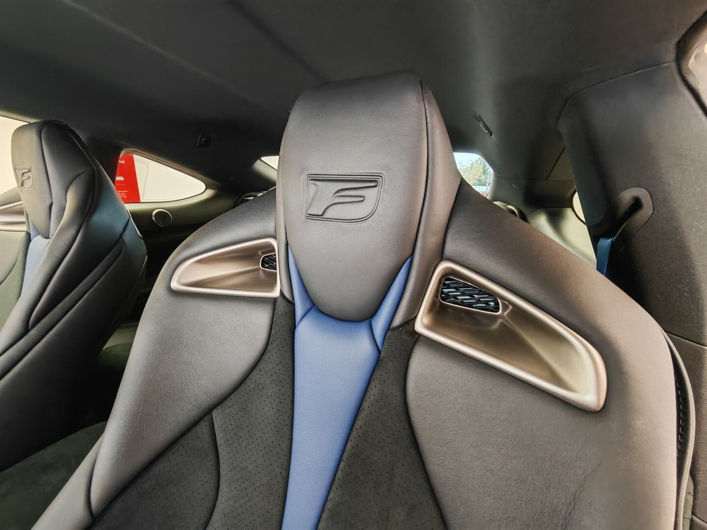 Lexus RC