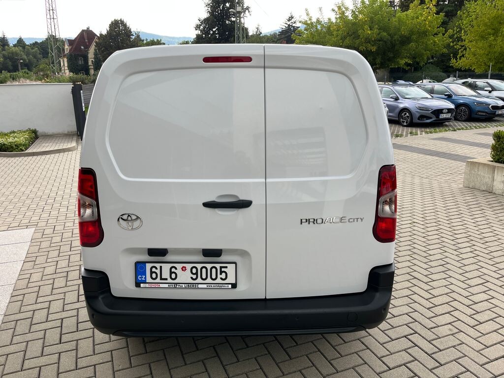 Toyota PROACE
