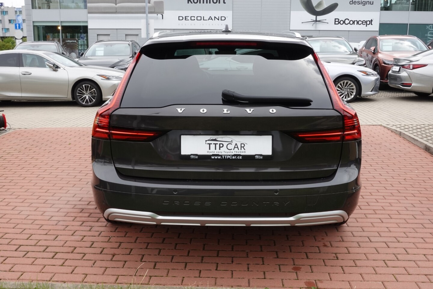 Volvo V90 Cross Country