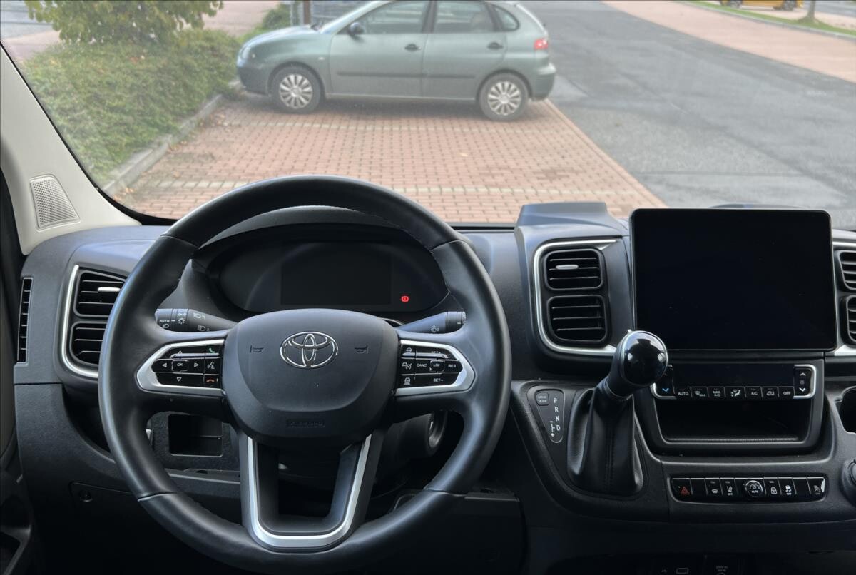 Toyota PROACE