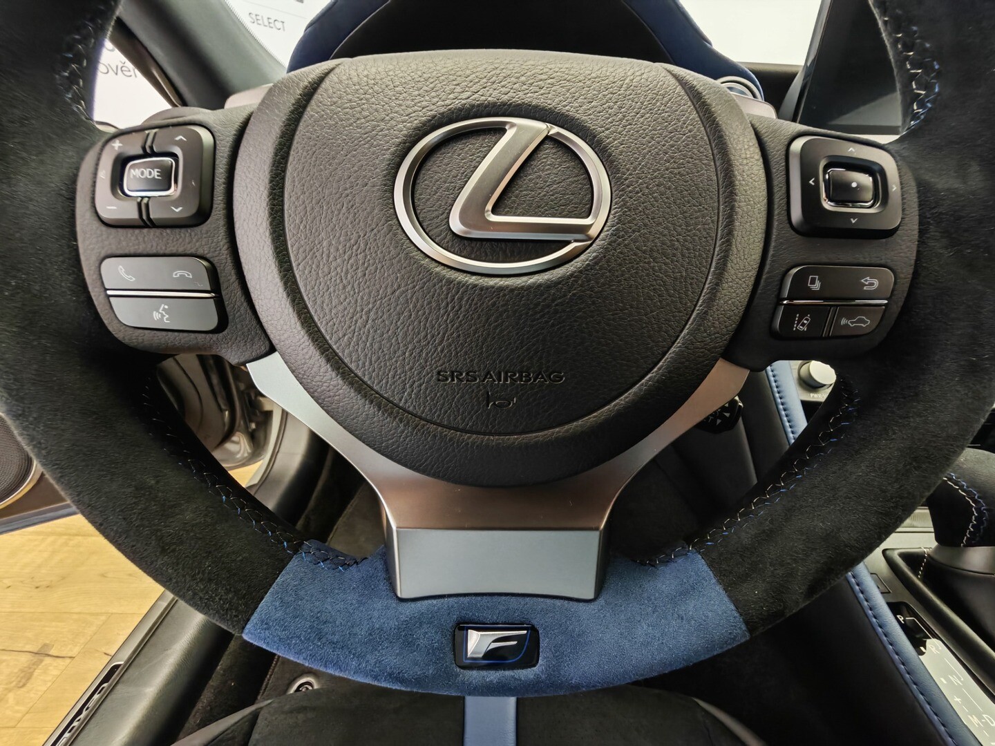Lexus RC