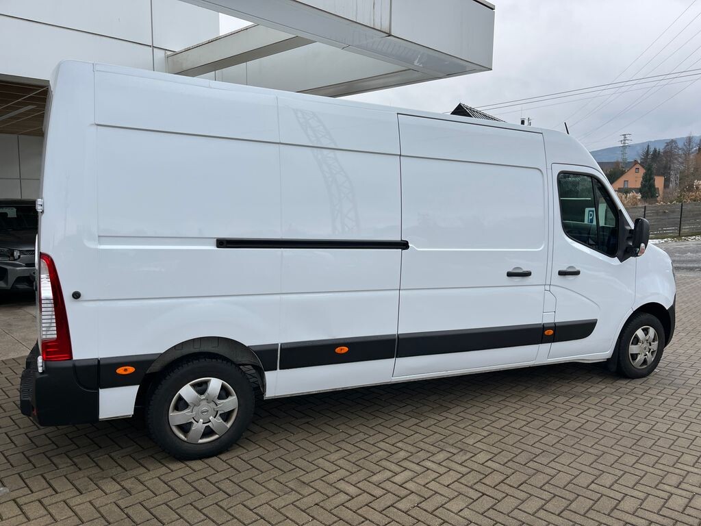 Nissan Interstar