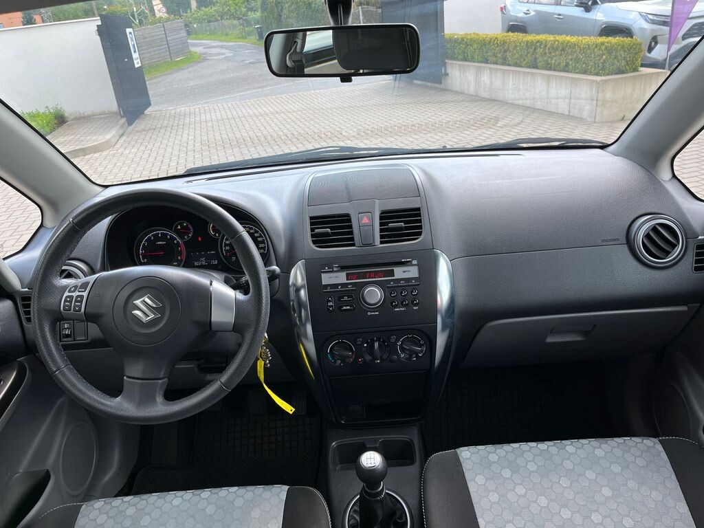 Suzuki SX4