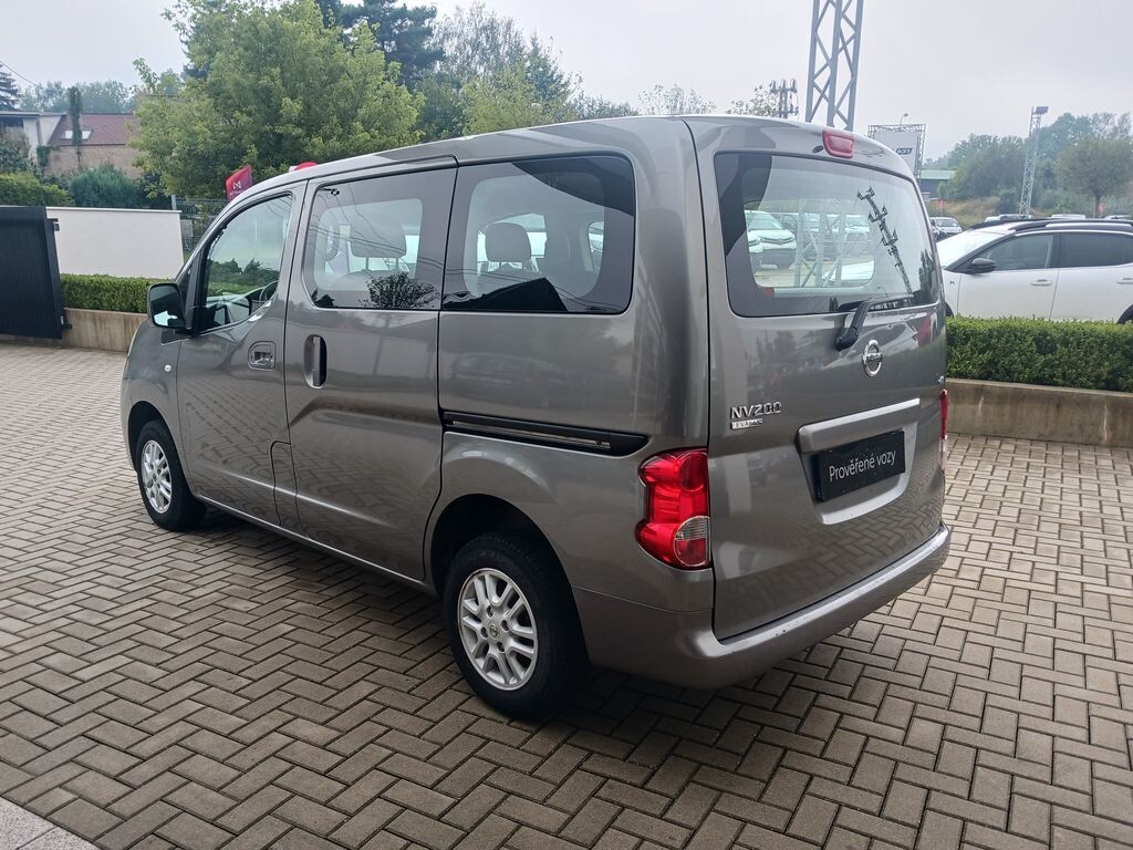 Nissan NV200