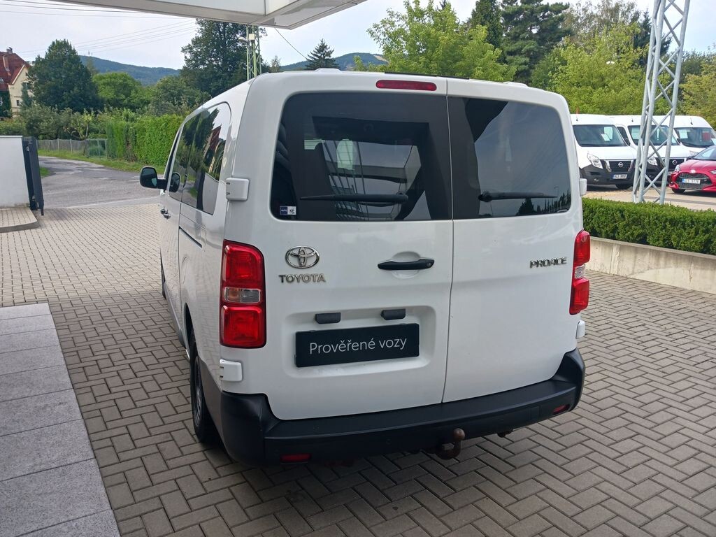 Toyota PROACE