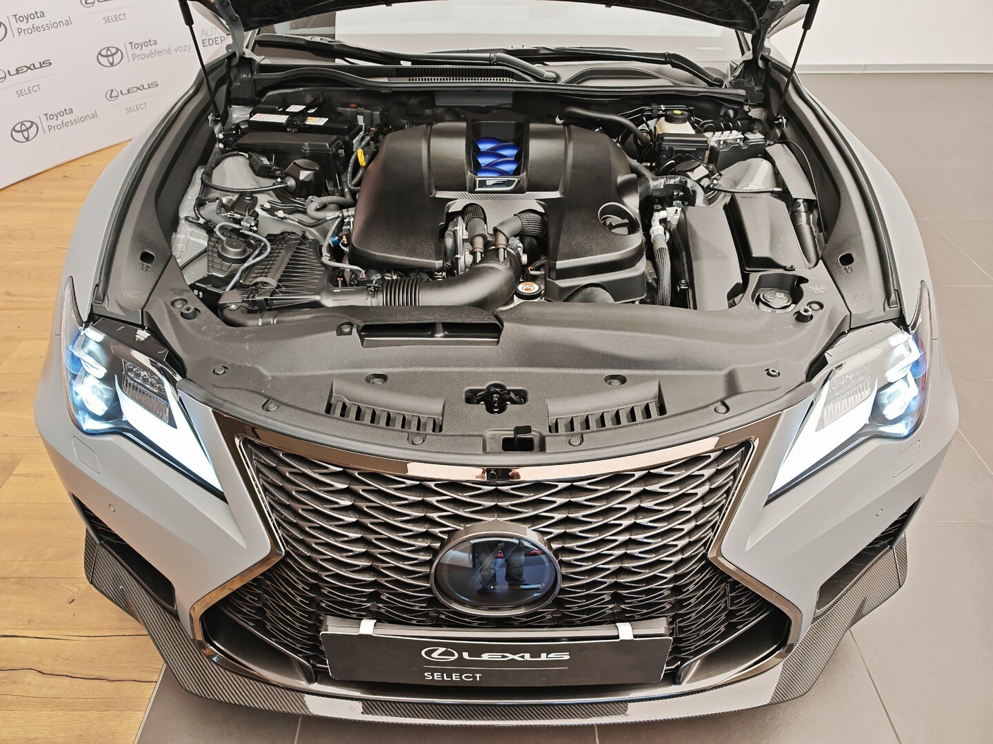 Lexus RC