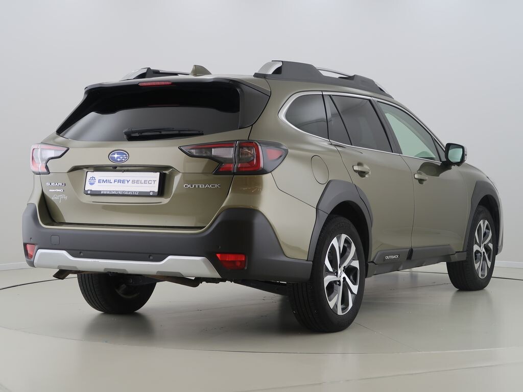 Subaru OUTBACK
