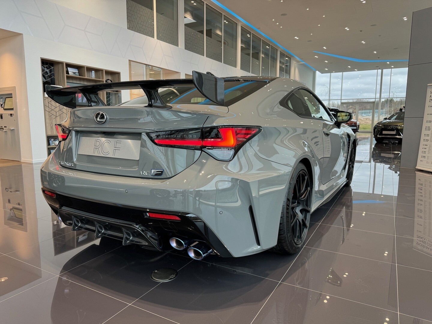 Lexus RC