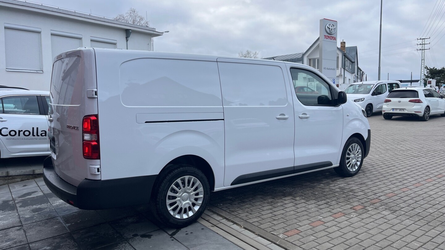 Toyota PROACE