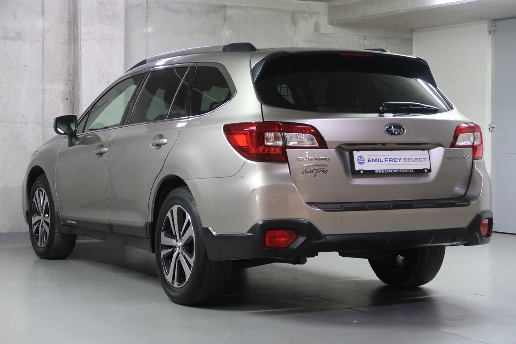 Subaru OUTBACK