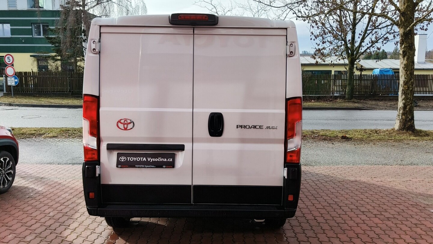 Toyota PROACE