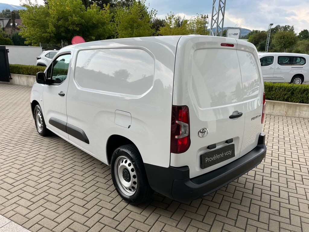 Toyota PROACE