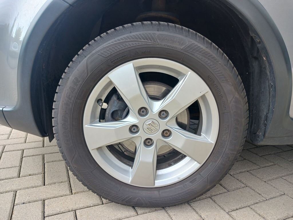 Suzuki SX4