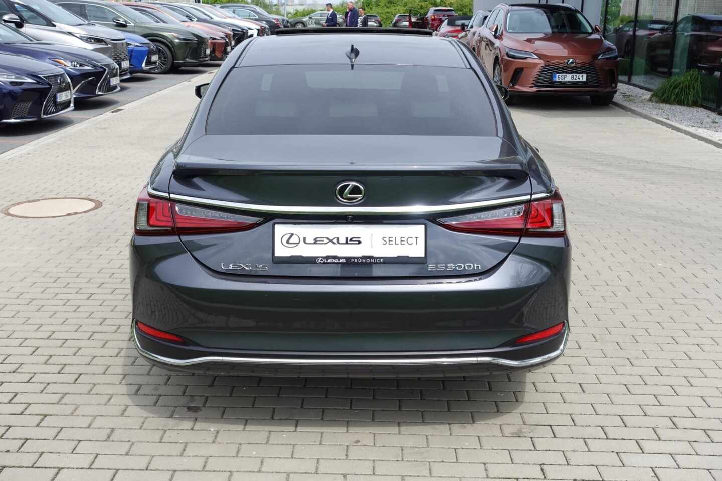 Lexus ES