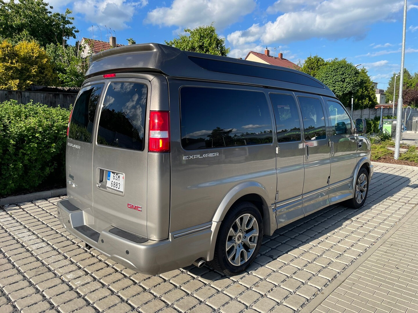 GMC Savana