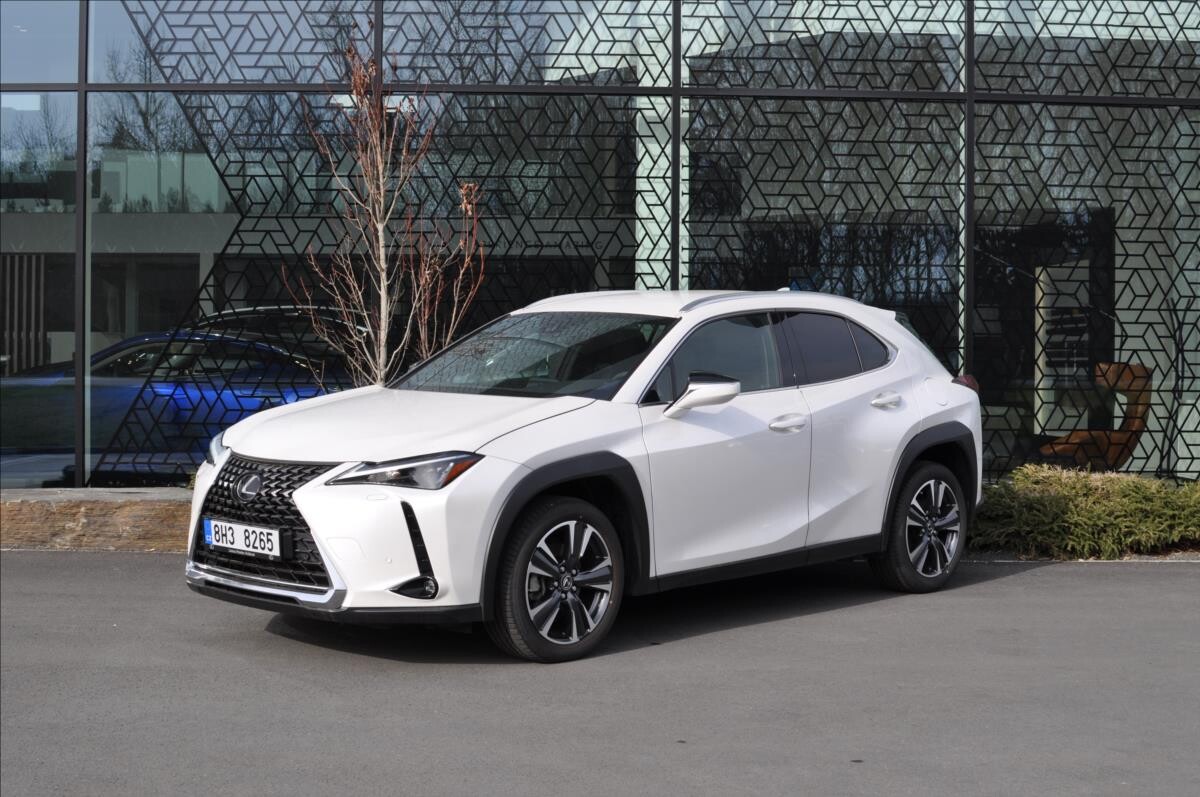 Lexus UX