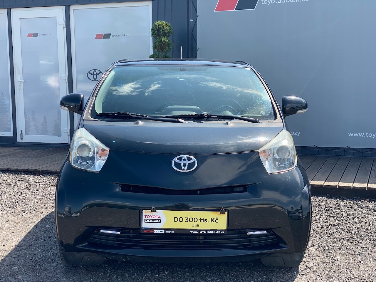 Toyota iQ