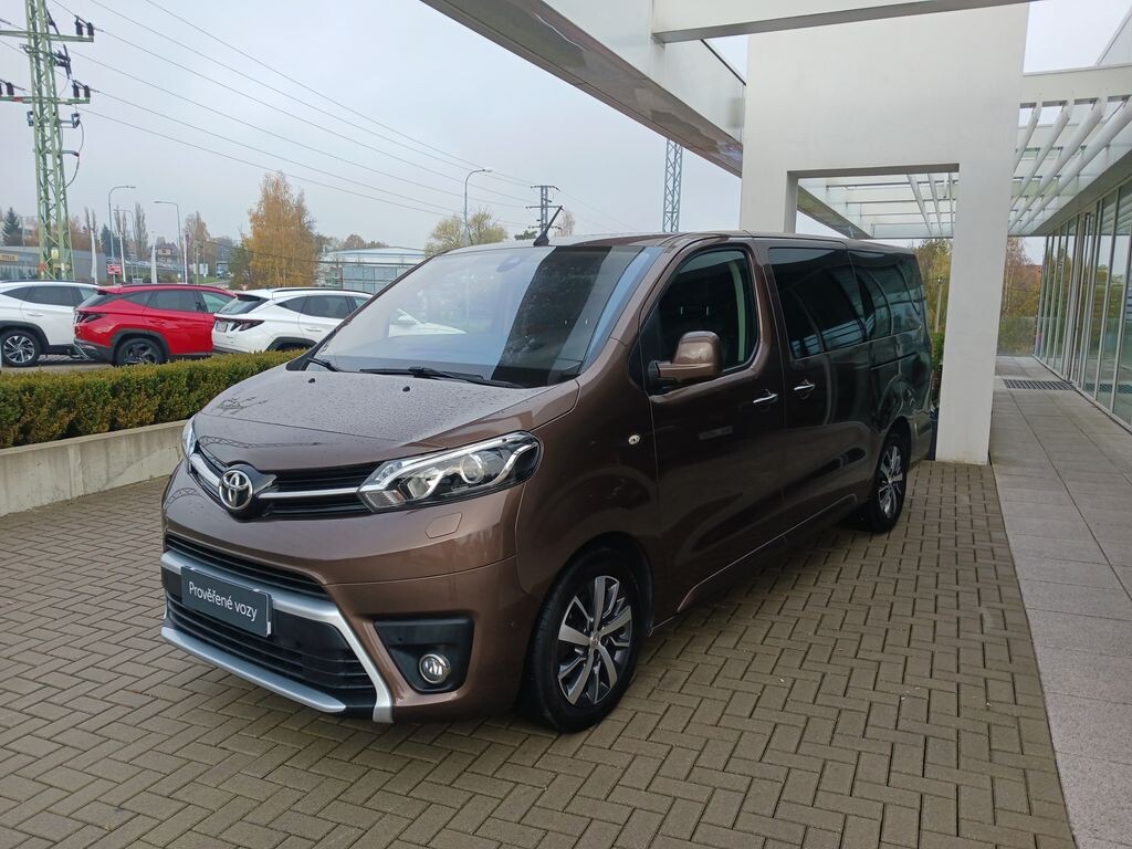 Toyota PROACE