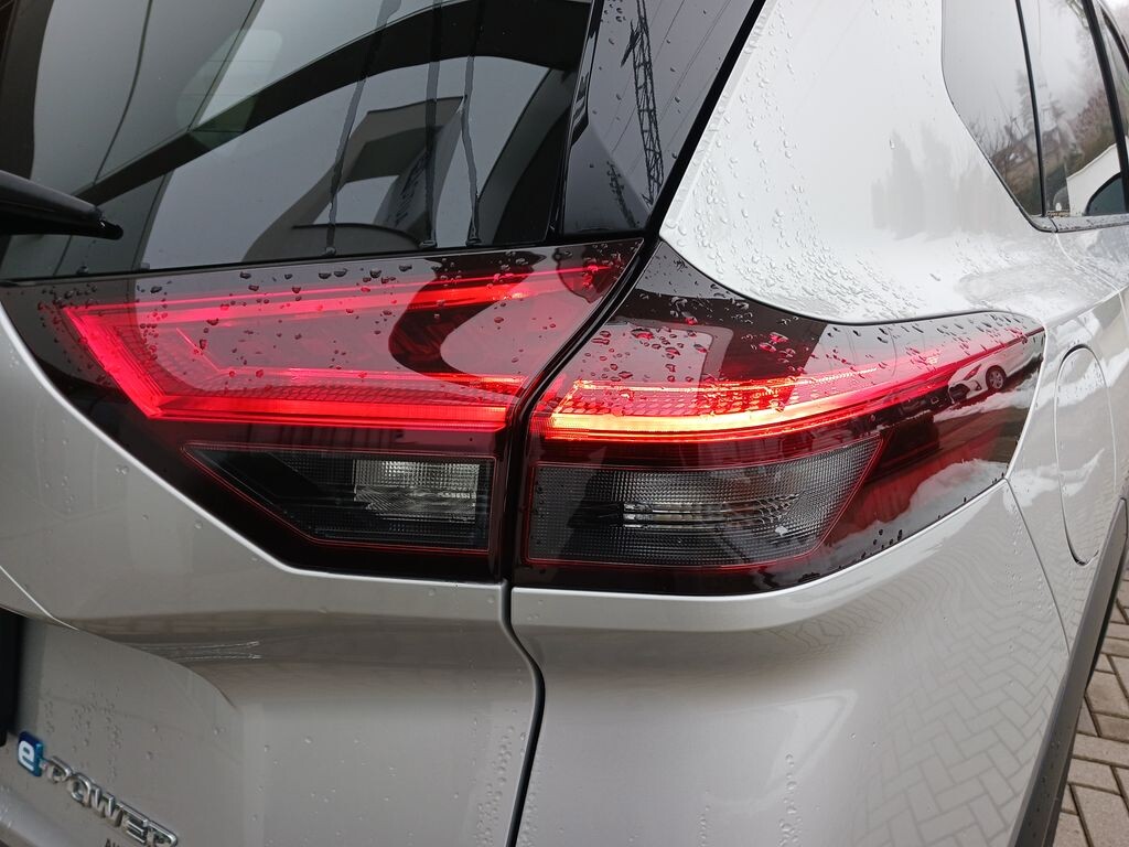 Nissan Další
