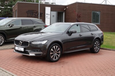 Volvo V90 Cross Country