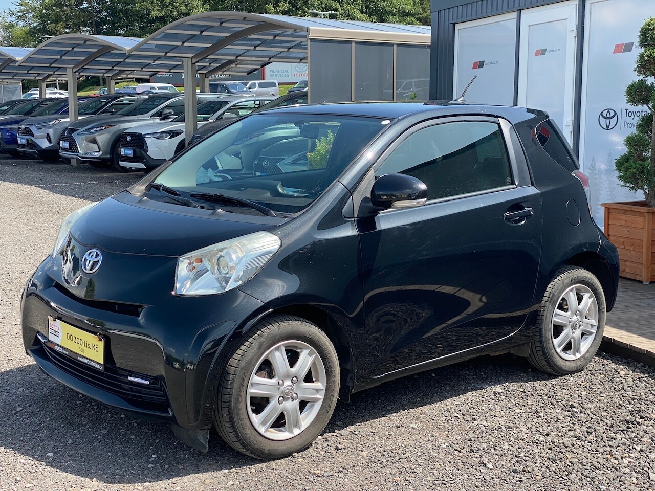 Toyota iQ