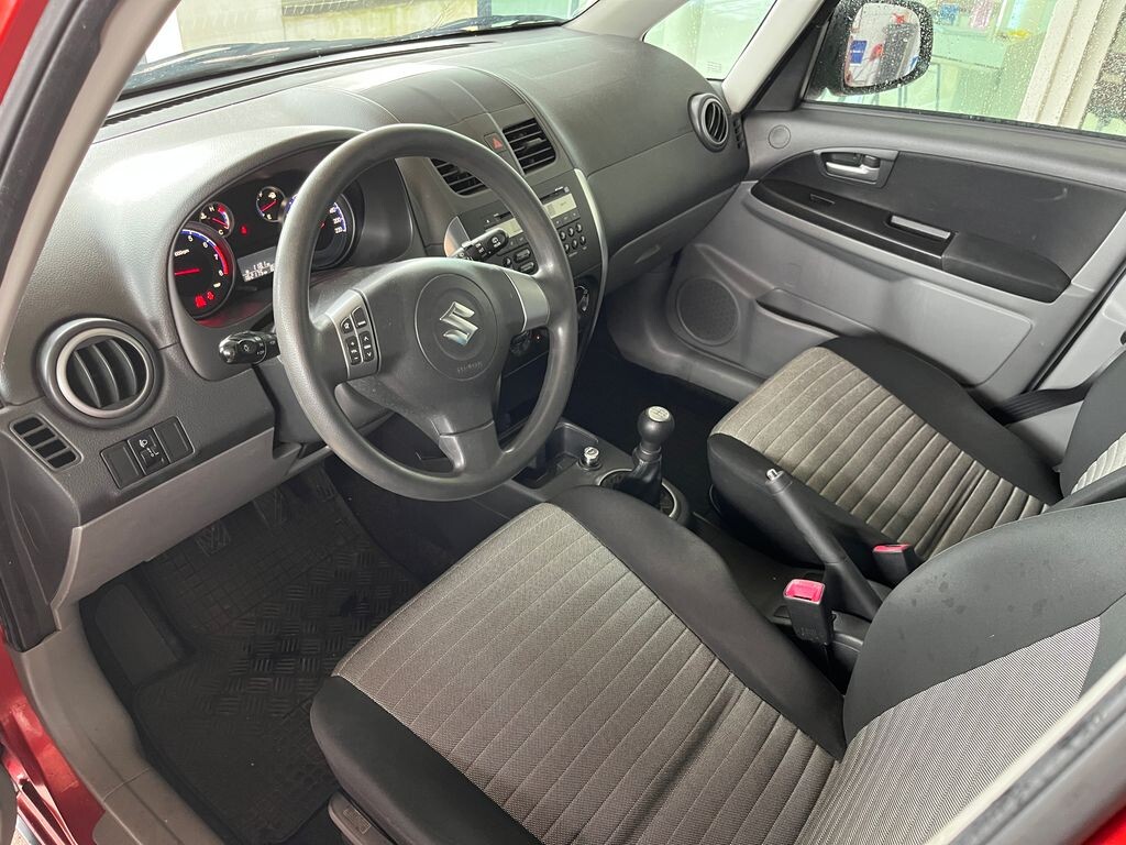 Suzuki SX4