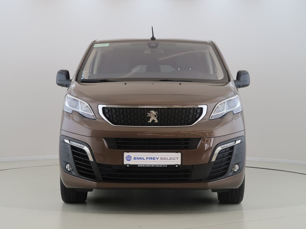 Peugeot Traveller