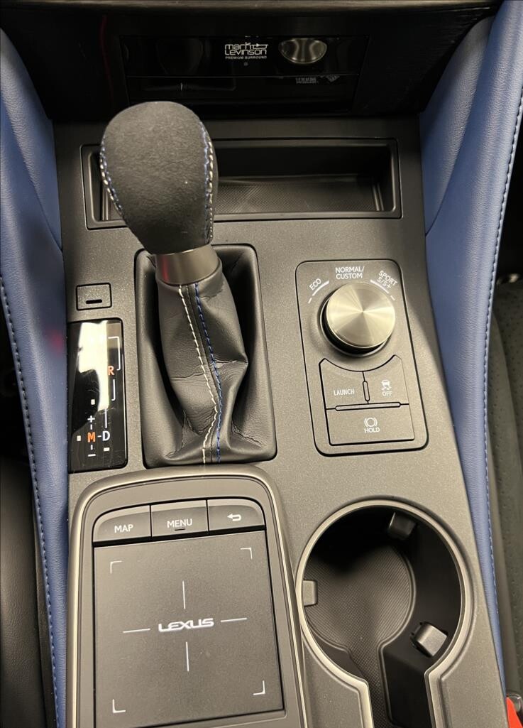 Lexus RC