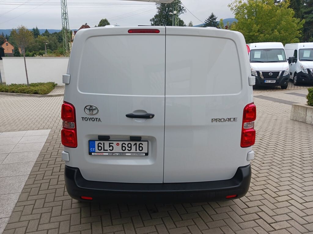 Toyota PROACE