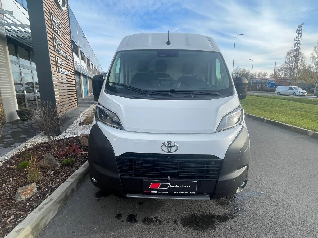 Toyota PROACE