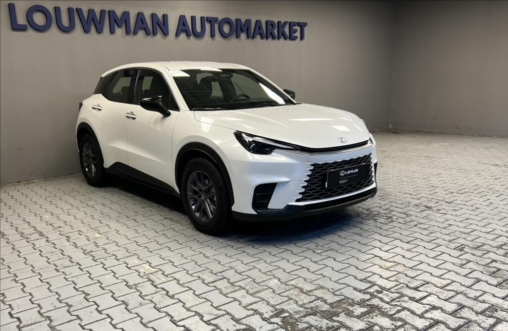 Lexus LBX