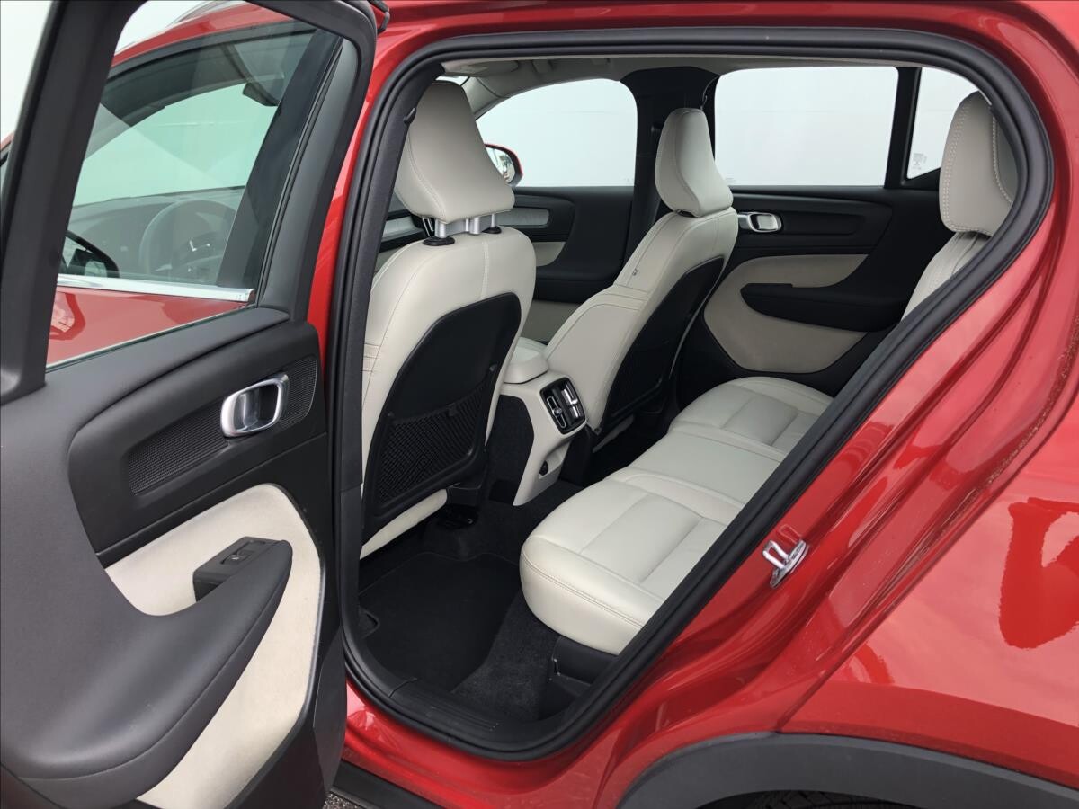 Volvo XC 40