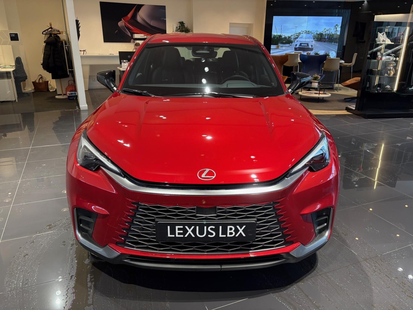 Lexus LBX