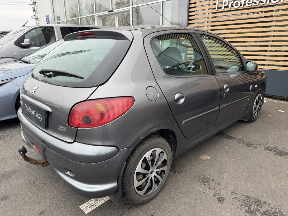 Peugeot 206