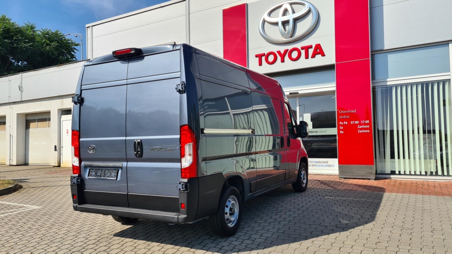 Toyota PROACE