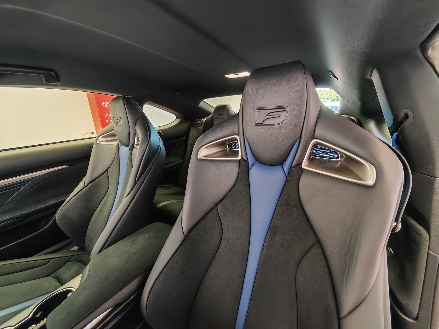 Lexus RC