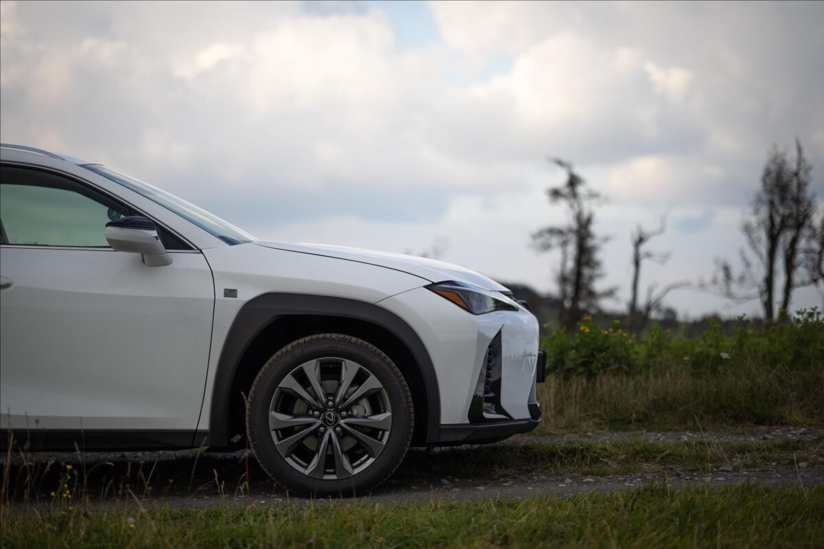 Lexus UX