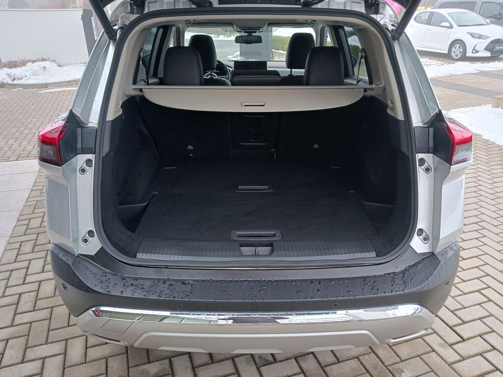 Nissan Další