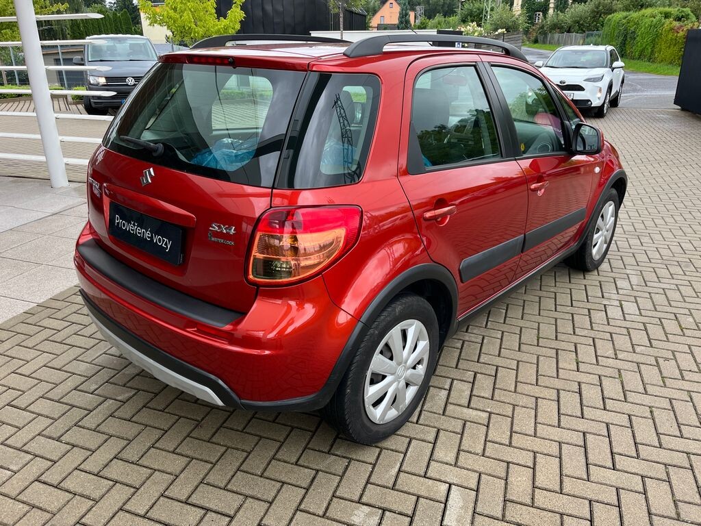 Suzuki SX4