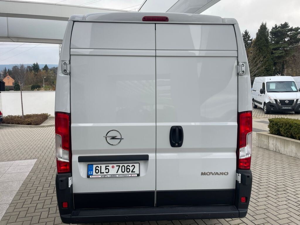 Opel Movano