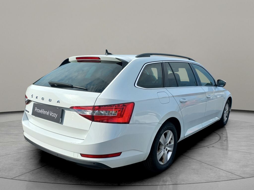 Škoda Superb
