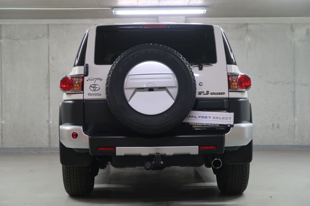 Toyota FJ