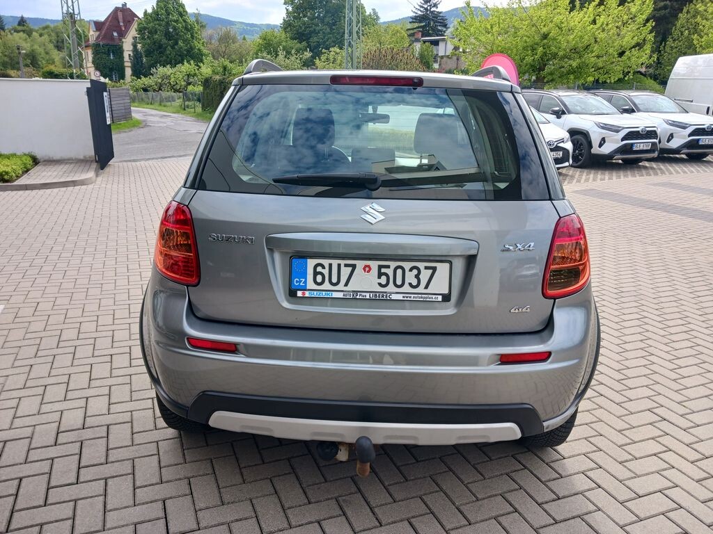 Suzuki SX4