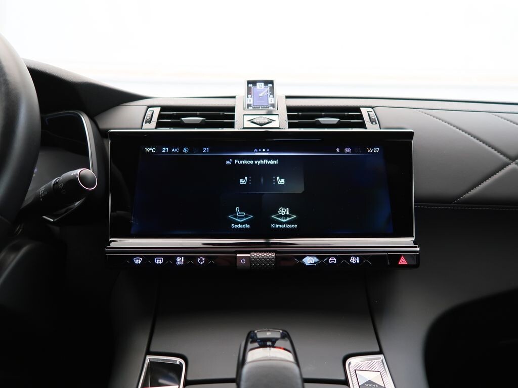 DS Automobiles DS 7 Crossback