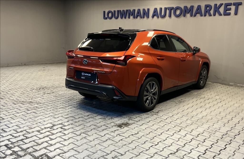 Lexus UX