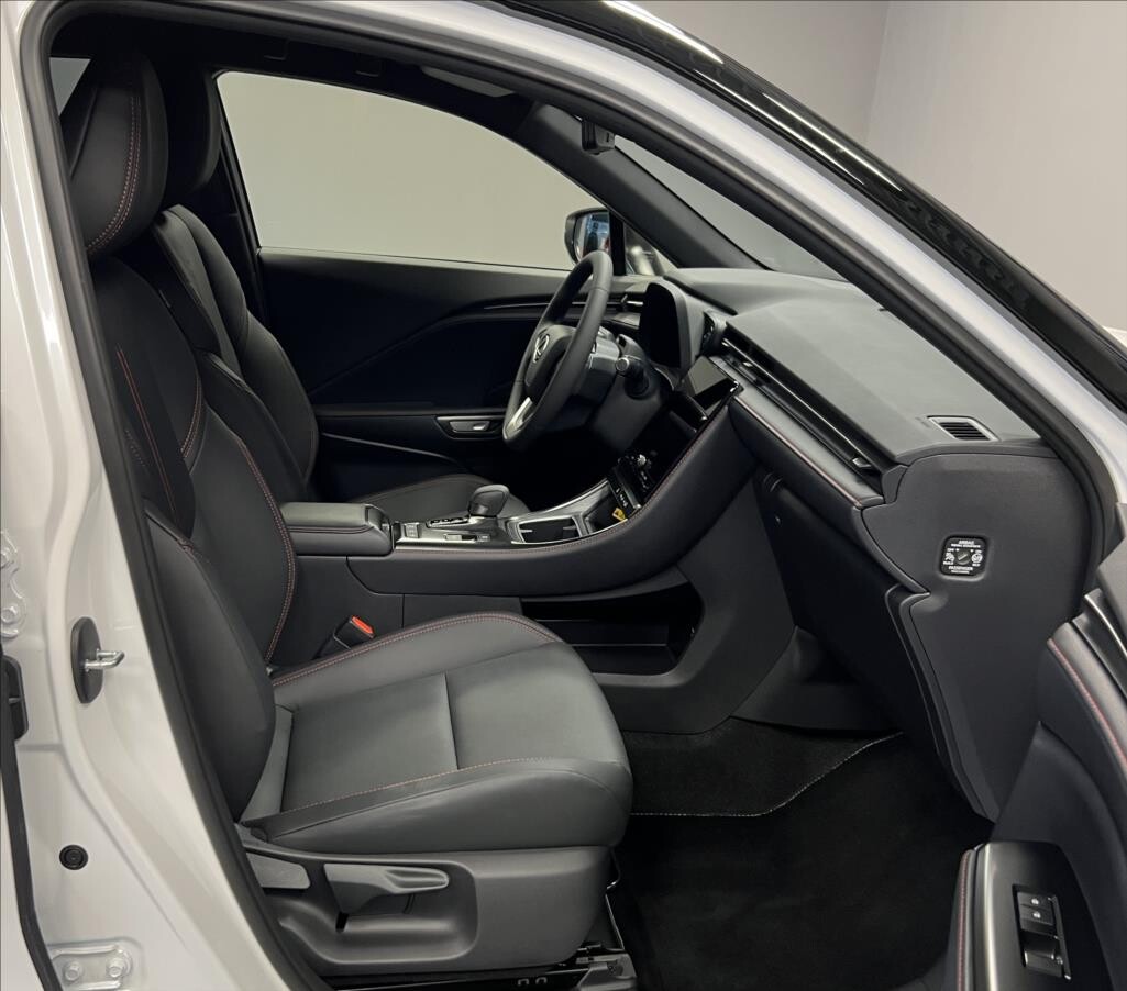 Lexus LBX