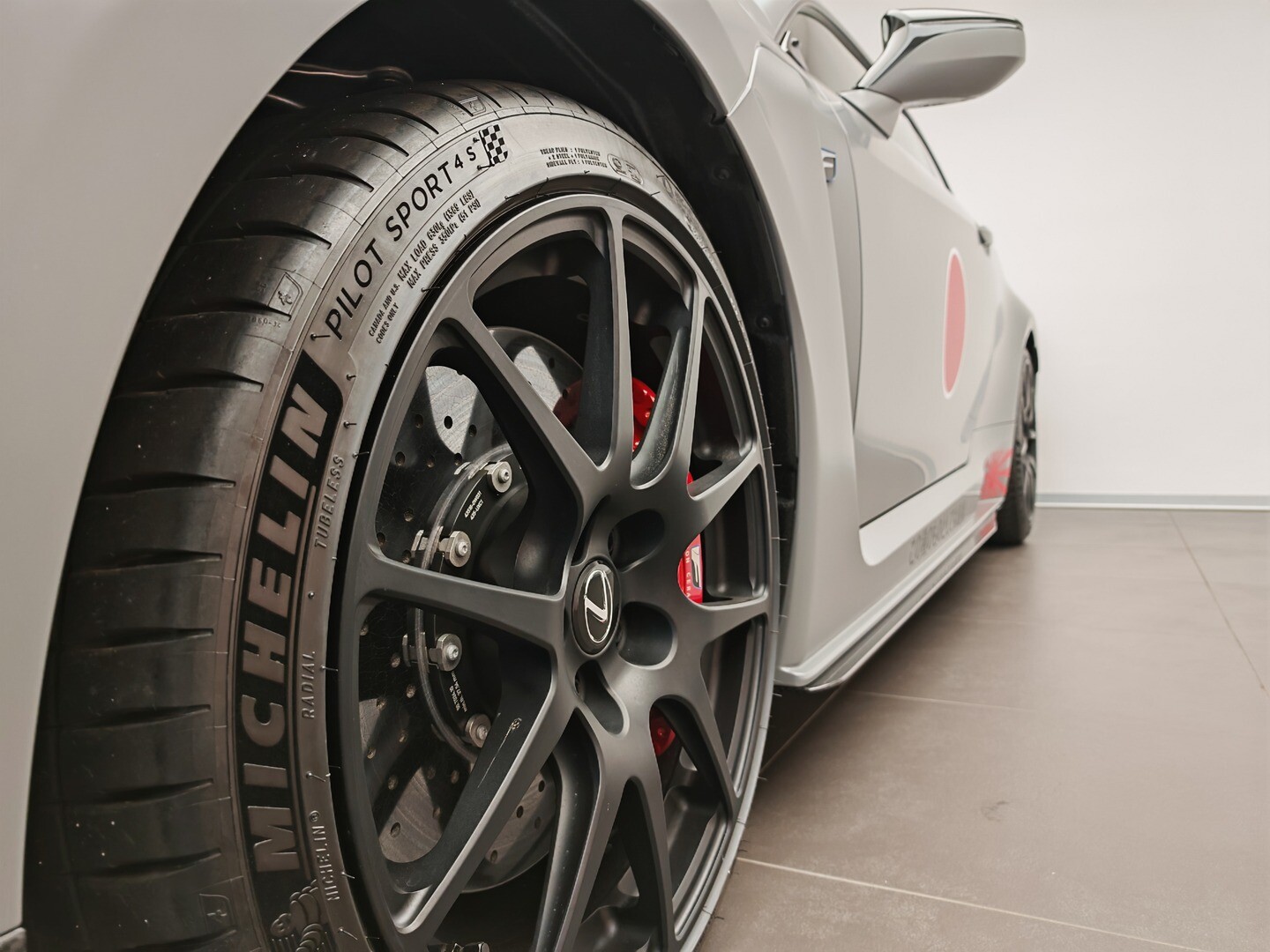 Lexus RC