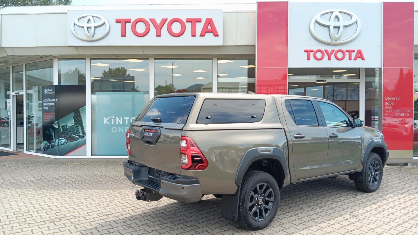 Toyota Hilux